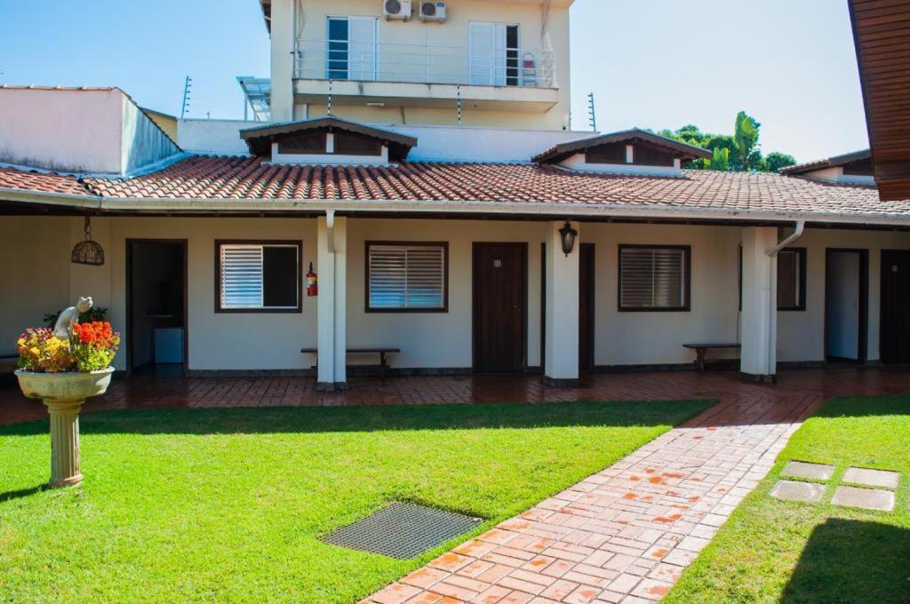 Galeria Hotel Pousada Jaguariúna Buitenkant foto